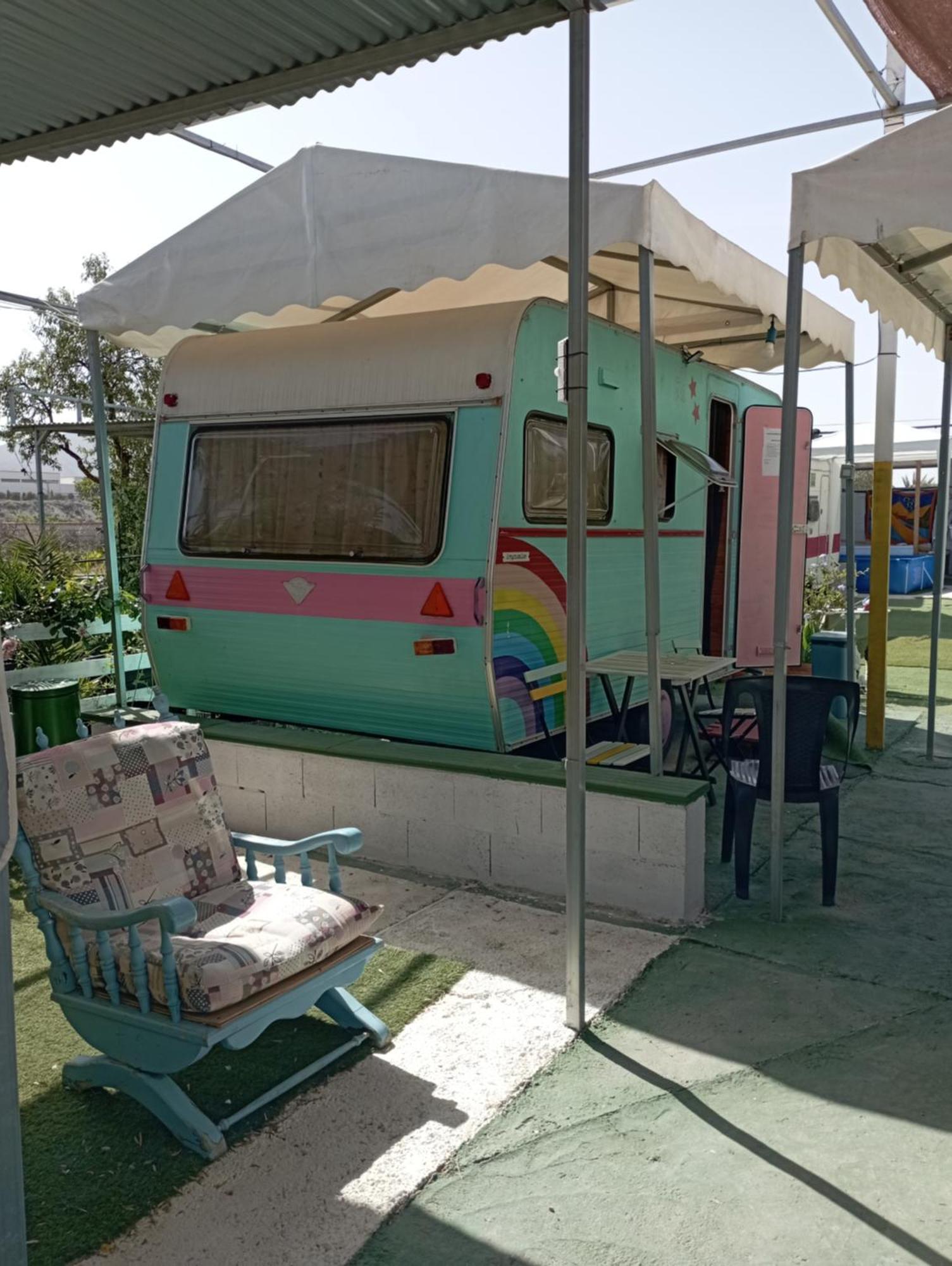 Caravanas Y Habitaciones Para Relajarse Sax Bagian luar foto